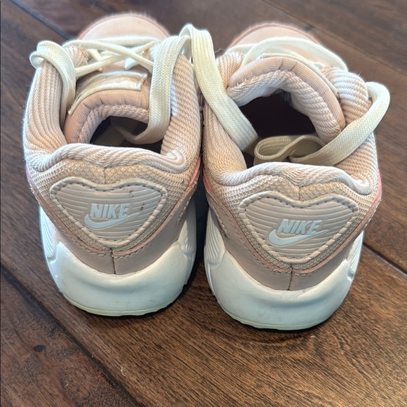 Nike Kids Pink Airmax Sneakers GUC 6c - Picture 3 of 8